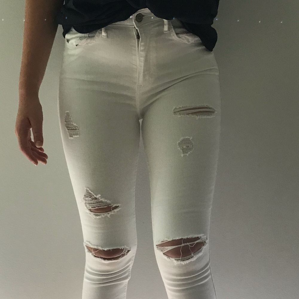 hollister white ripped jeans